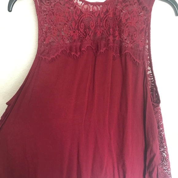 Lacy Maroon tank top - Picture 3 of 3